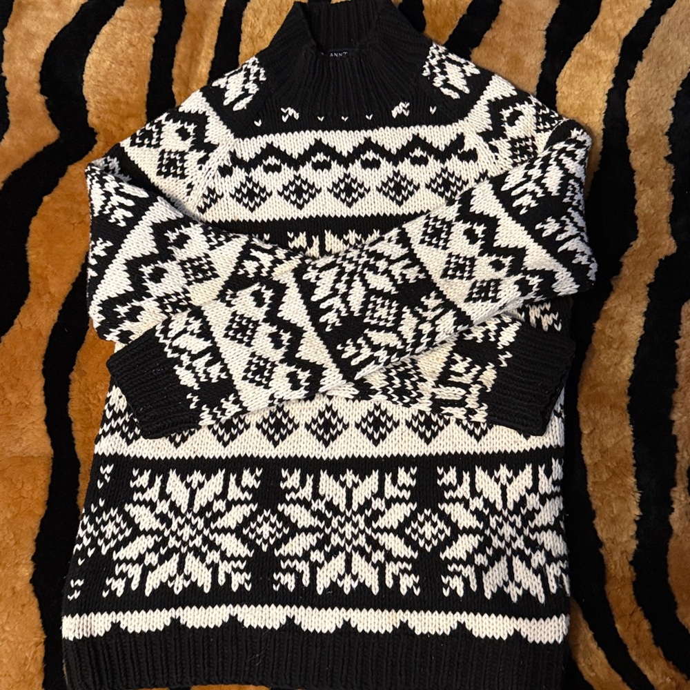 Black & White Fair Isle Mock Neck snow flakes sweater